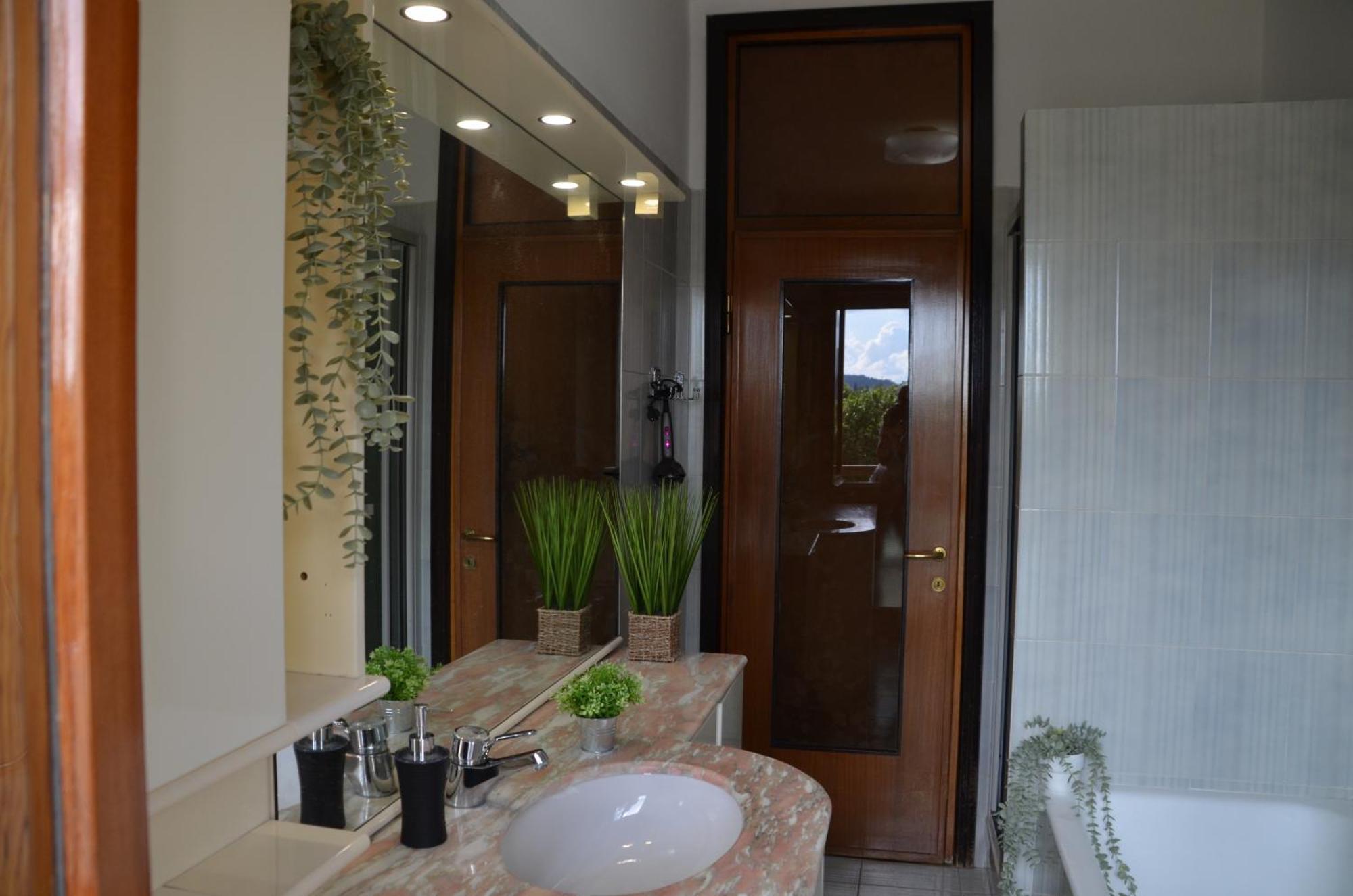 Big Romantic Lake View & Terrace Apartamento Lecco Exterior foto